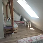 Jeziorna 26 *